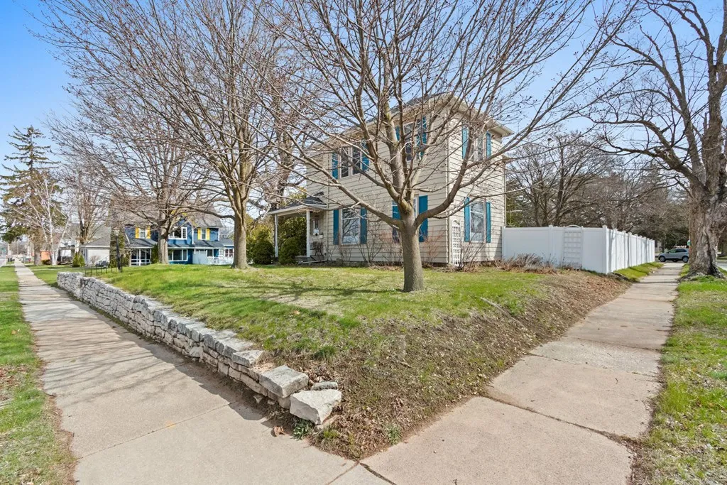 130 S 5th Ave, Sturgeon Bay Wi 54235, 5 Bedrooms Bedrooms, ,3 BathroomsBathrooms,Inland-Residential,For Sale,S 5th Ave,143872