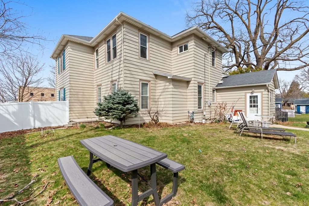 130 S 5th Ave, Sturgeon Bay Wi 54235, 5 Bedrooms Bedrooms, ,3 BathroomsBathrooms,Inland-Residential,For Sale,S 5th Ave,143872
