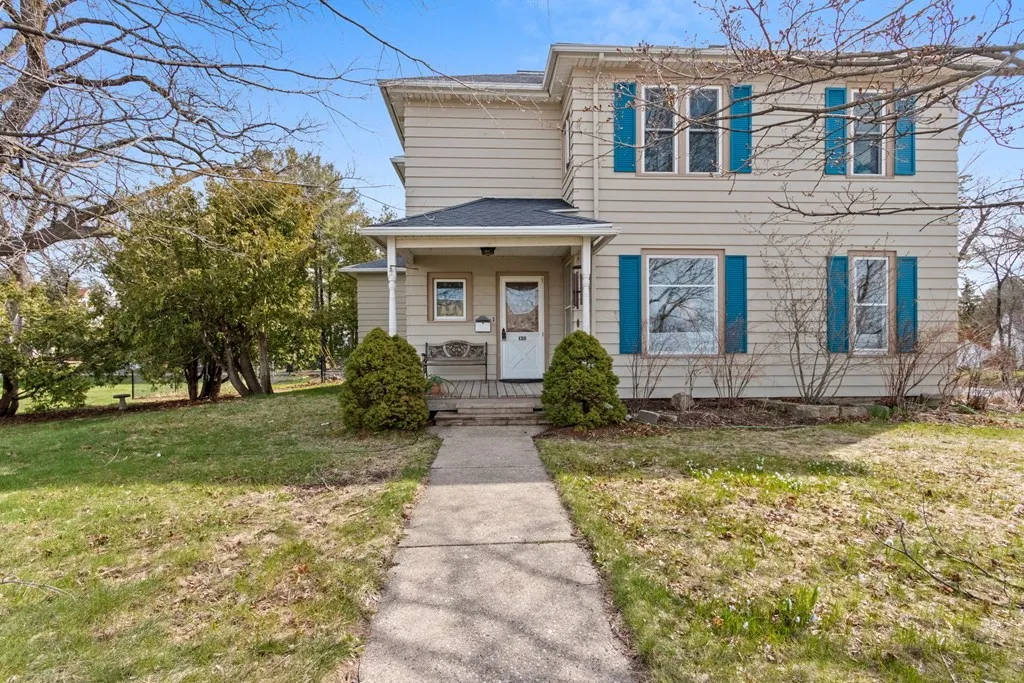 130 S 5th Ave, Sturgeon Bay Wi 54235, 5 Bedrooms Bedrooms, ,3 BathroomsBathrooms,Inland-Residential,For Sale,S 5th Ave,143872