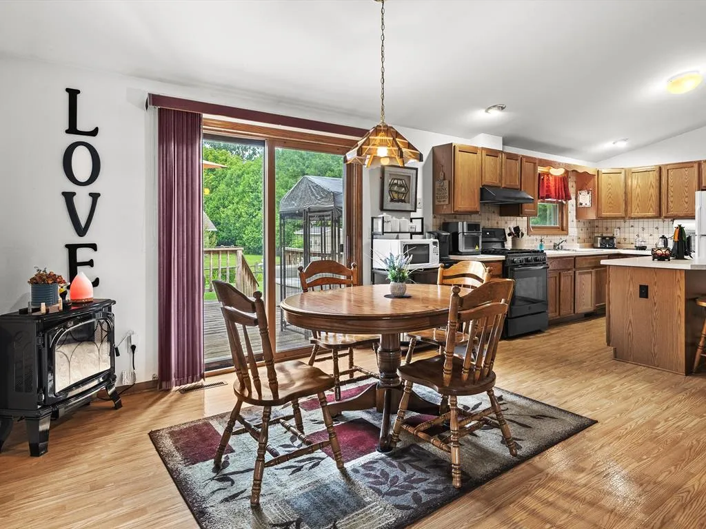 1732 Utah St, Sturgeon Bay Wi 54235, 3 Bedrooms Bedrooms, ,2 BathroomsBathrooms,Inland-Residential,For Sale,Utah St,143037