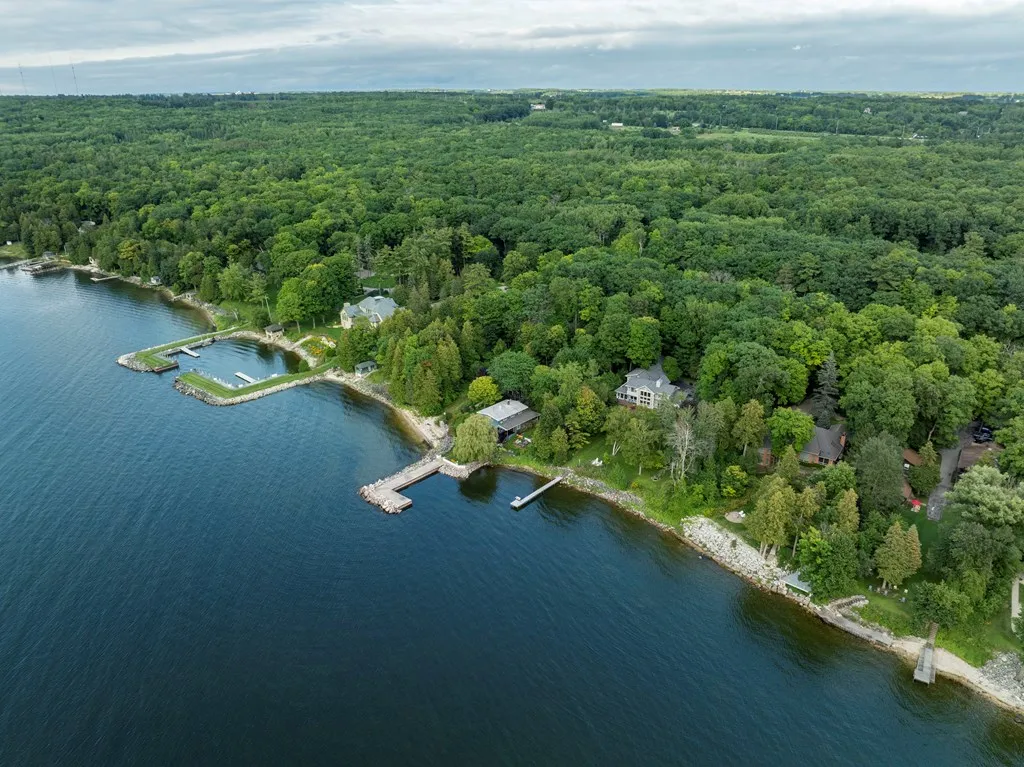 4309 Bay Shore Dr, Sturgeon Bay, Wisconsin 54235, ,Commercial,For Sale,Bay Shore Dr,144474