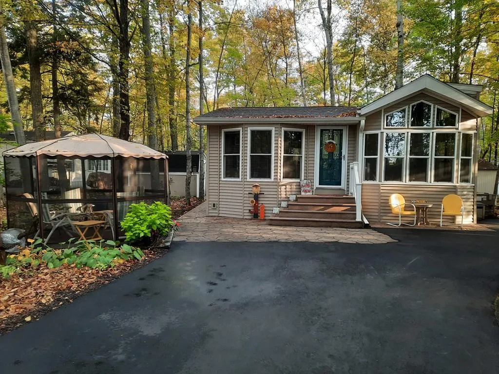 Egg Harbor, WI 54209, 2 Bedrooms Bedrooms, ,1 BathroomBathrooms,Condominium,For Sale,143979