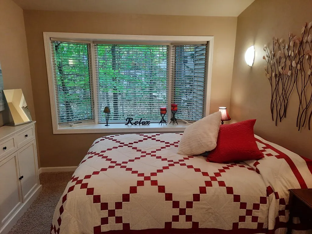 Egg Harbor, WI 54209, 2 Bedrooms Bedrooms, ,1 BathroomBathrooms,Condominium,For Sale,143979
