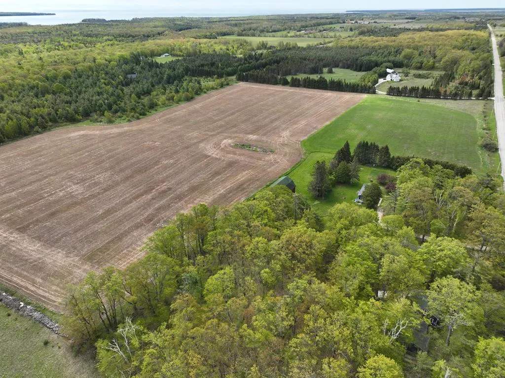 11790 Lakeview Rd, Ellison Bay Wi 54210, 2 Bedrooms Bedrooms, ,1 BathroomBathrooms,Inland-Residential,For Sale,Lakeview Rd,143736