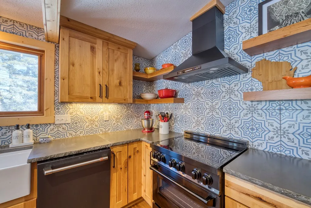 11790 Lakeview Rd, Ellison Bay Wi 54210, 2 Bedrooms Bedrooms, ,1 BathroomBathrooms,Inland-Residential,For Sale,Lakeview Rd,143736