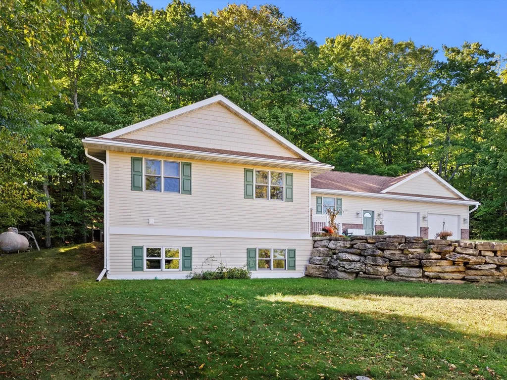 10467 Country Ln, Sister Bay Wi 54234, 3 Bedrooms Bedrooms, ,3 BathroomsBathrooms,Inland-Residential,For Sale,Country Ln,143286