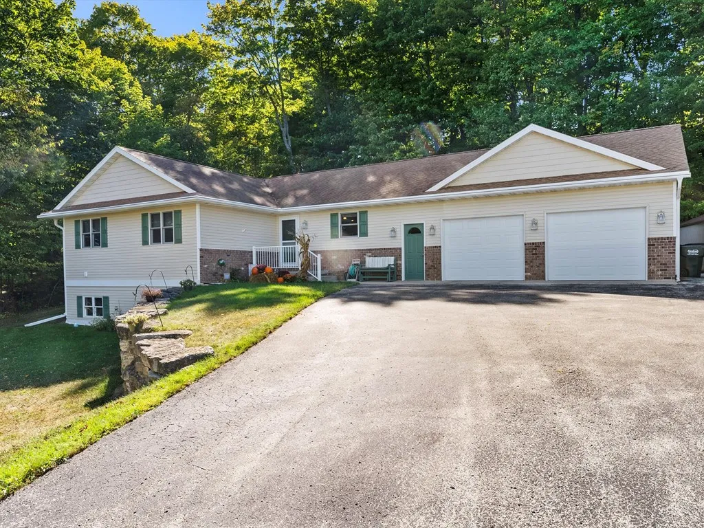 10467 Country Ln, Sister Bay Wi 54234, 3 Bedrooms Bedrooms, ,3 BathroomsBathrooms,Inland-Residential,For Sale,Country Ln,143286
