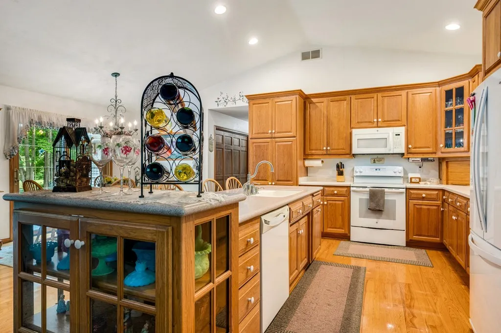 6885 Lost Lake Rd, Egg Harbor, Wisconsin 54209, 3 Bedrooms Bedrooms, ,3 BathroomsBathrooms,Inland-Residential,For Sale,Lost Lake Rd,144127