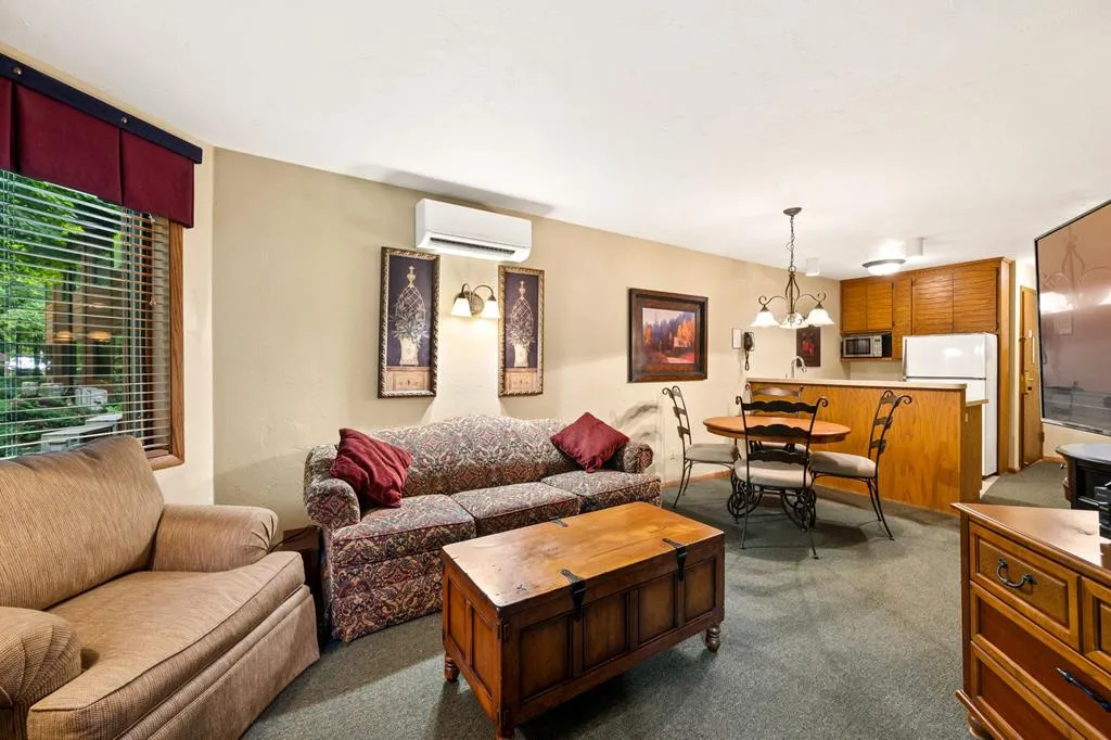 4940 Landmark Cir, Town Of Egg Harbor Wi 54209, 1 Bedroom Bedrooms, ,1 BathroomBathrooms,Condominium,For Sale,Landmark Cir,143098