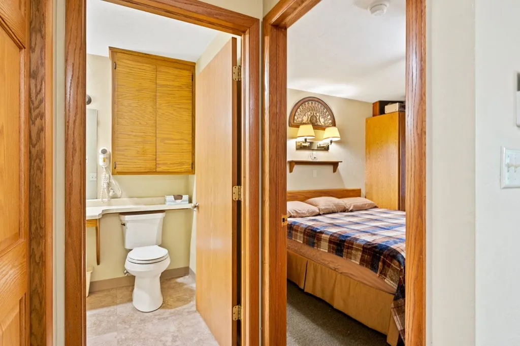 4940 Landmark Cir, Town Of Egg Harbor Wi 54209, 1 Bedroom Bedrooms, ,1 BathroomBathrooms,Condominium,For Sale,Landmark Cir,143098