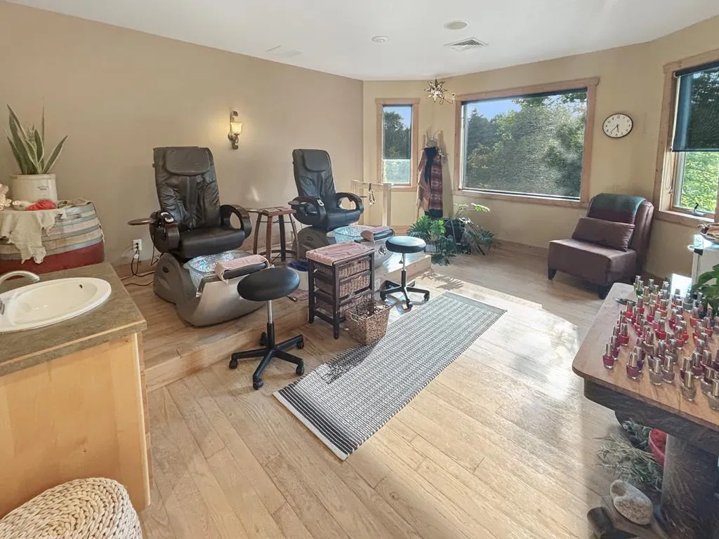3899 Old Highway Rd, Sturgeon Bay, Wisconsin 54235, ,3 BathroomsBathrooms,Commercial,For Sale,Old Highway Rd,144322