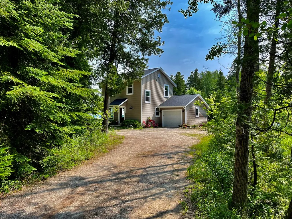 9370 County Rd Q, Baileys Harbor Wi 54202, 3 Bedrooms Bedrooms, ,2 BathroomsBathrooms,Waterfront-Residential,For Sale,County Rd Q,140818