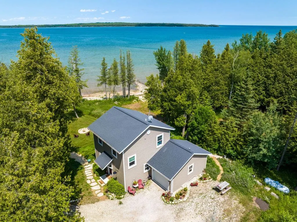 9370 County Rd Q, Baileys Harbor Wi 54202, 3 Bedrooms Bedrooms, ,2 BathroomsBathrooms,Waterfront-Residential,For Sale,County Rd Q,140818