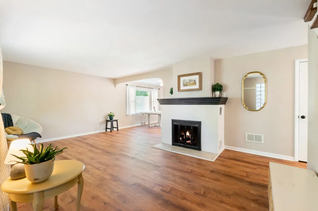 1029 Pennsylvania St, Sturgeon Bay, Wisconsin 54235, 4 Bedrooms Bedrooms, ,2 BathroomsBathrooms,Inland-Residential,For Sale,Pennsylvania St,144334