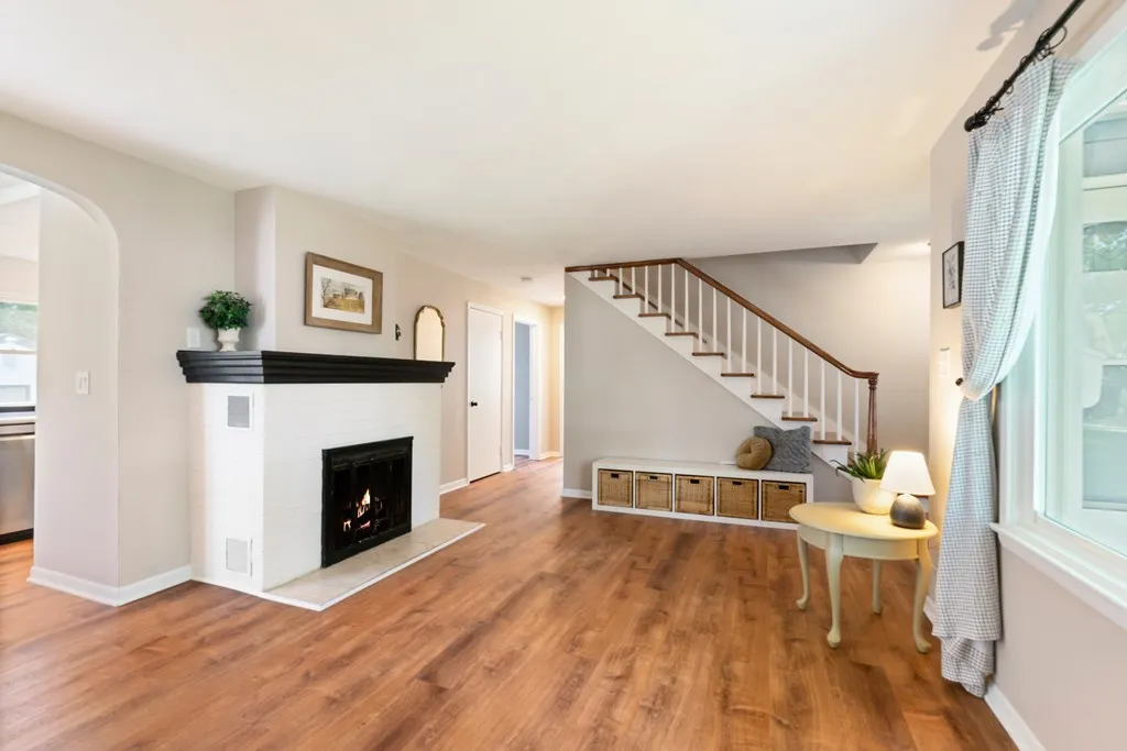1029 Pennsylvania St, Sturgeon Bay, Wisconsin 54235, 4 Bedrooms Bedrooms, ,2 BathroomsBathrooms,Inland-Residential,For Sale,Pennsylvania St,144334