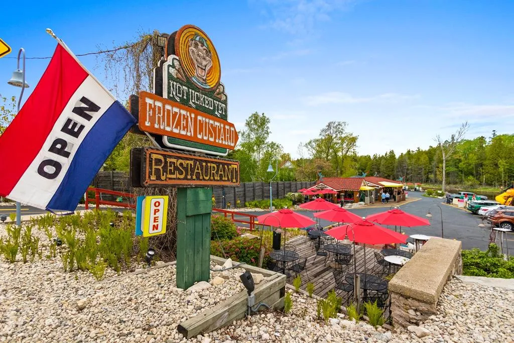 4054 Main St, Fish Creek, Wisconsin 54212, ,2 BathroomsBathrooms,Commercial,For Sale,Main St,143985