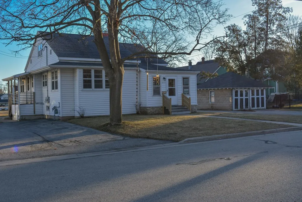 825 Louisiana St, Sturgeon Bay Wi 54235, 4 Bedrooms Bedrooms, ,1 BathroomBathrooms,Inland-Residential,For Sale,Louisiana St,141446