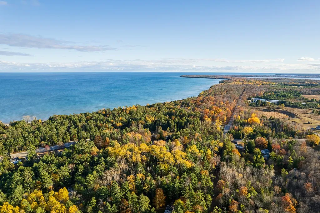 6280 Breezewood Ln, Sturgeon Bay, Wisconsin 54235, 3 Bedrooms Bedrooms, ,2 BathroomsBathrooms,Inland-Residential,For Sale,Breezewood Ln,143395