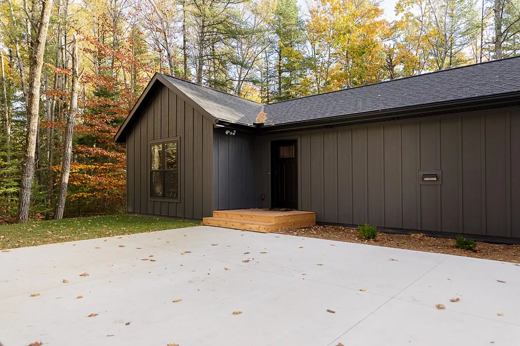 6280 Breezewood Ln, Sturgeon Bay, Wisconsin 54235, 3 Bedrooms Bedrooms, ,2 BathroomsBathrooms,Inland-Residential,For Sale,Breezewood Ln,143395