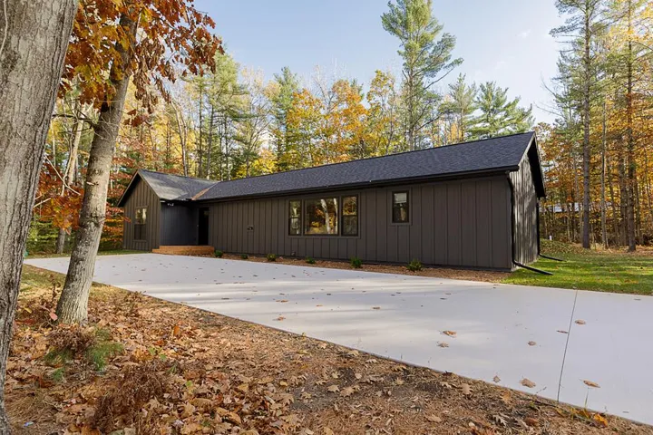 6280 Breezewood Ln, Sturgeon Bay, Wisconsin 54235, 3 Bedrooms Bedrooms, ,2 BathroomsBathrooms,Inland-Residential,For Sale,Breezewood Ln,143395