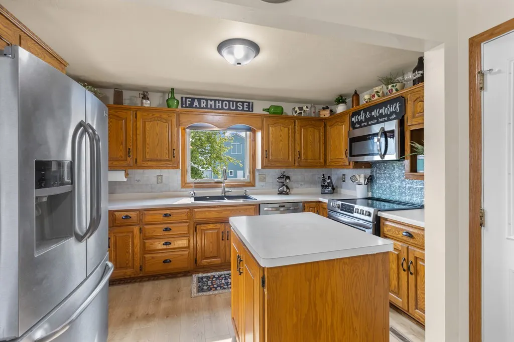 8227 Rileys Bay Rd, Sturgeon Bay, Wisconsin 54235, 4 Bedrooms Bedrooms, ,1 BathroomBathrooms,Inland-Residential,For Sale,Rileys Bay Rd,144381