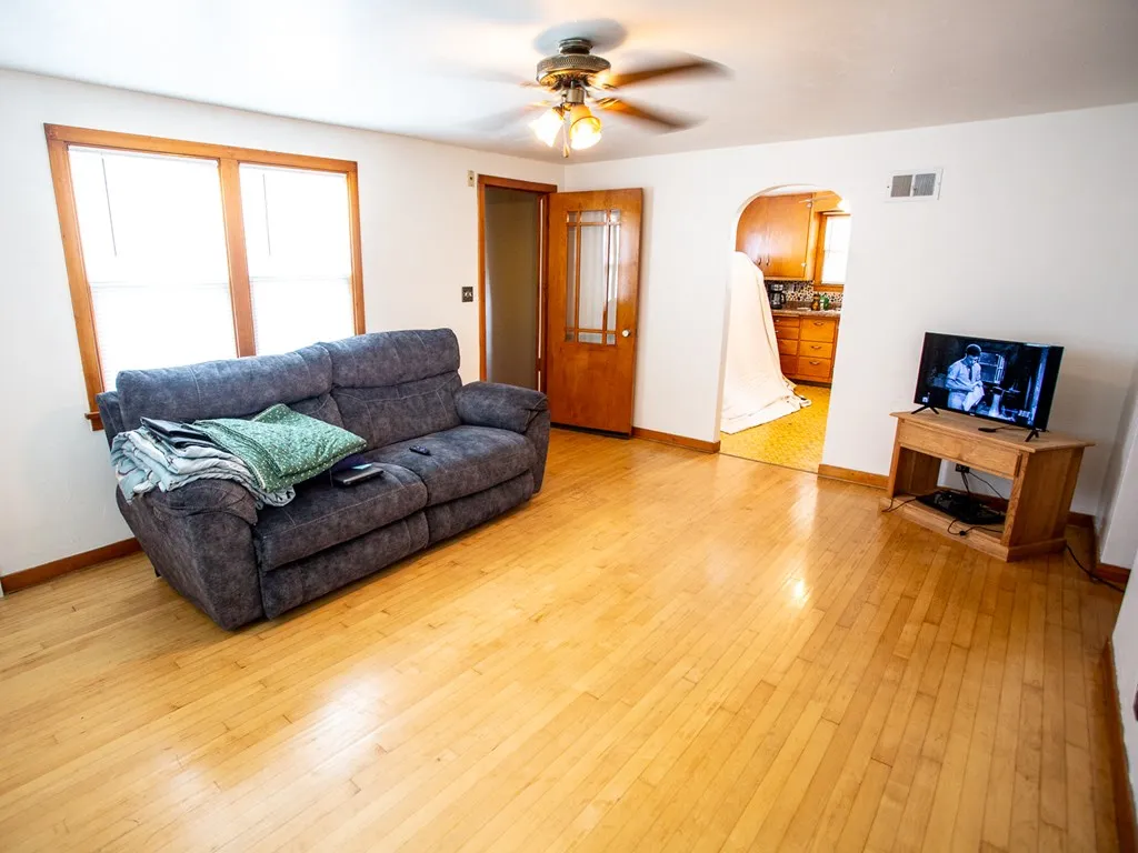 715 Maple St, Sturgeon Bay, Wisconsin 54235, 3 Bedrooms Bedrooms, ,1 BathroomBathrooms,Inland-Residential,For Sale,W Maple St,144239