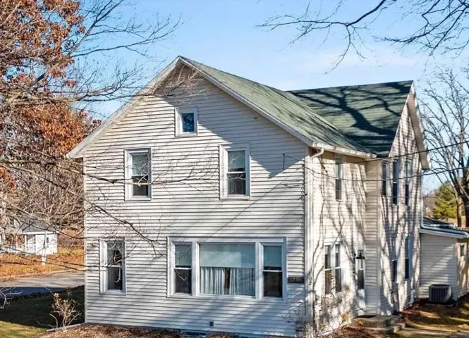 1036 N 5th Ave, Sturgeon Bay Wi 54235, 4 Bedrooms Bedrooms, ,2 BathroomsBathrooms,Inland-Residential,For Sale,N 5th Ave,143491