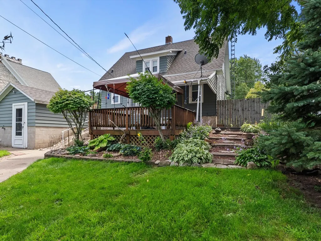 216 W Maple St, Sturgeon Bay, Wisconsin 54235, 3 Bedrooms Bedrooms, ,2 BathroomsBathrooms,Inland-Residential,For Sale,W Maple St,144490