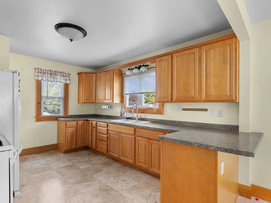216 W Maple St, Sturgeon Bay, Wisconsin 54235, 3 Bedrooms Bedrooms, ,2 BathroomsBathrooms,Inland-Residential,For Sale,W Maple St,144490