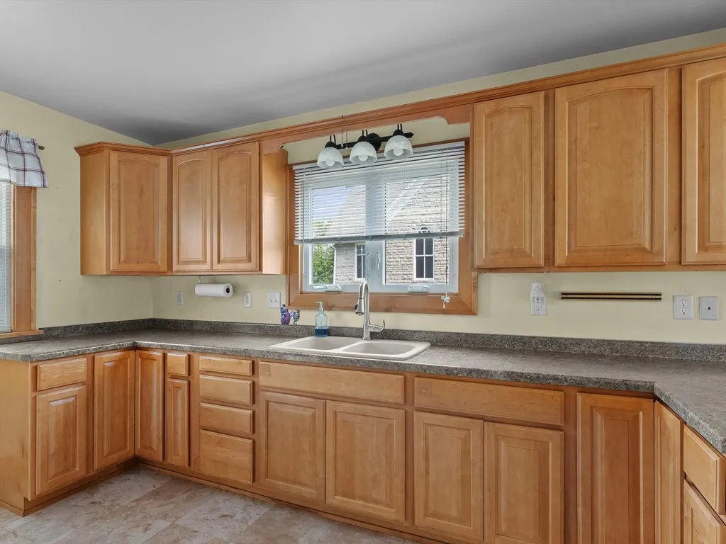 216 W Maple St, Sturgeon Bay, Wisconsin 54235, 3 Bedrooms Bedrooms, ,2 BathroomsBathrooms,Inland-Residential,For Sale,W Maple St,144490