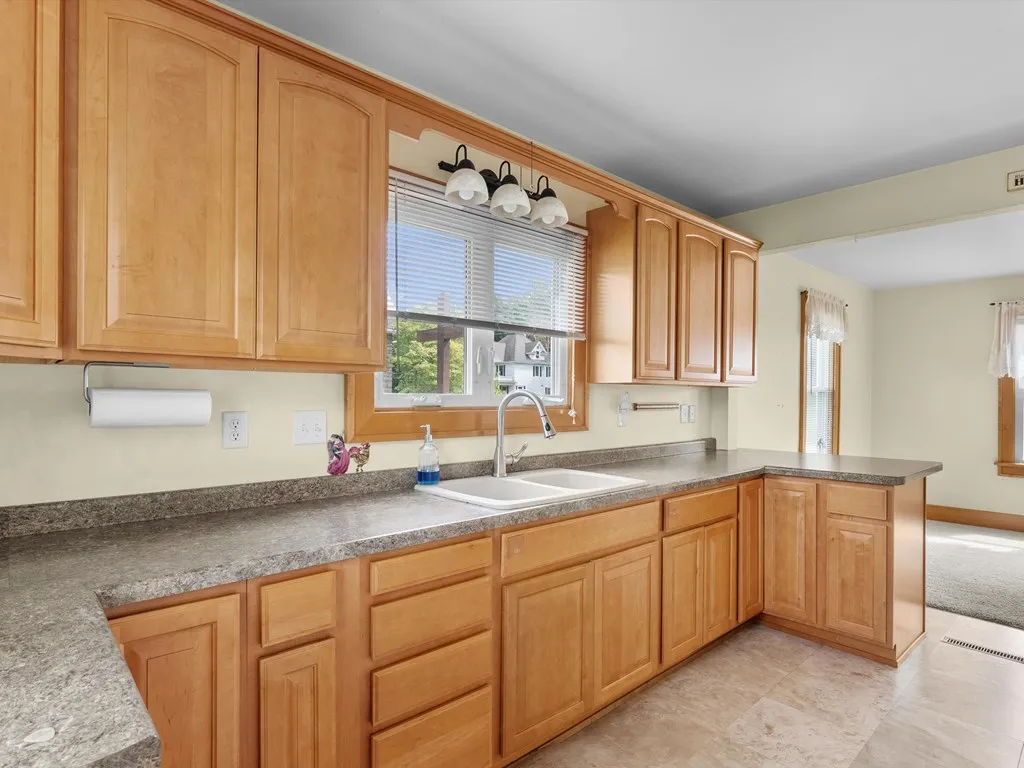216 W Maple St, Sturgeon Bay, Wisconsin 54235, 3 Bedrooms Bedrooms, ,2 BathroomsBathrooms,Inland-Residential,For Sale,W Maple St,144490