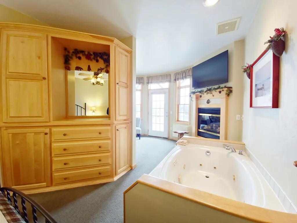 10571 Hwy 57 # 313, Sister Bay Wi 54234, 1 Bedroom Bedrooms, ,1 BathroomBathrooms,Condominium,For Sale,Hwy 57,143694