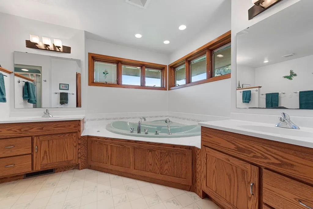 10521 Cherrywood Ct, Sister Bay Wi 54234, 3 Bedrooms Bedrooms, ,5 BathroomsBathrooms,Inland-Residential,For Sale,Cherrywood Ct,142963