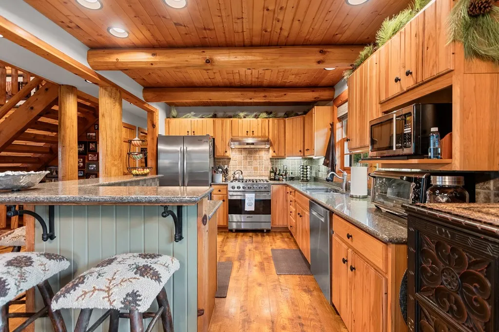 7033 Overlook Terrace, Sturgeon Bay, Wisconsin 54235, 3 Bedrooms Bedrooms, ,2 BathroomsBathrooms,Inland-Residential,For Sale,Overlook Terrace,144009