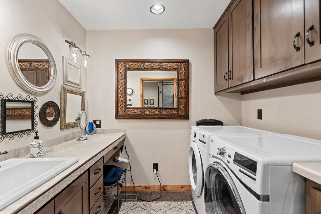 7033 Overlook Terrace, Sturgeon Bay, Wisconsin 54235, 3 Bedrooms Bedrooms, ,2 BathroomsBathrooms,Inland-Residential,For Sale,Overlook Terrace,144009