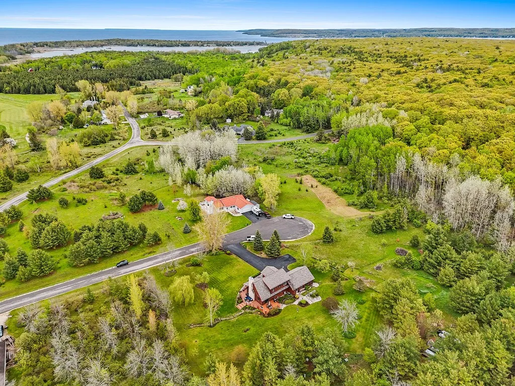 7033 Overlook Terrace, Sturgeon Bay, Wisconsin 54235, 3 Bedrooms Bedrooms, ,2 BathroomsBathrooms,Inland-Residential,For Sale,Overlook Terrace,144009