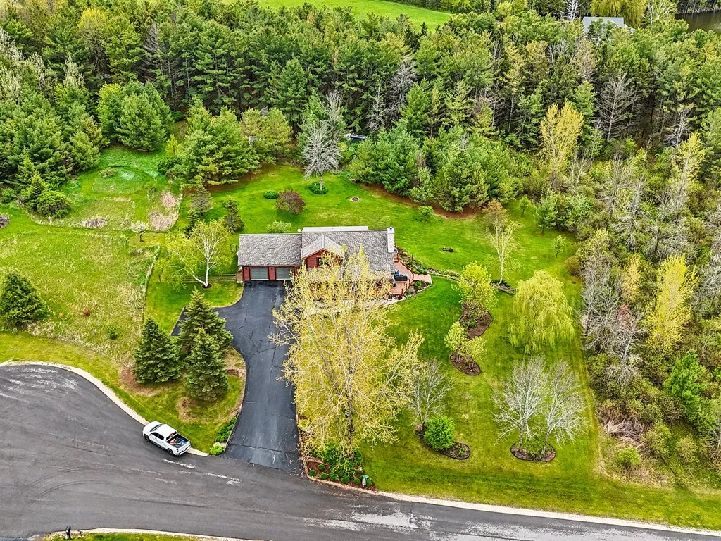 7033 Overlook Terrace, Sturgeon Bay, Wisconsin 54235, 3 Bedrooms Bedrooms, ,2 BathroomsBathrooms,Inland-Residential,For Sale,Overlook Terrace,144009