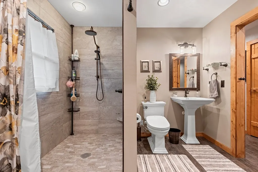 7033 Overlook Terrace, Sturgeon Bay, Wisconsin 54235, 3 Bedrooms Bedrooms, ,2 BathroomsBathrooms,Inland-Residential,For Sale,Overlook Terrace,144009