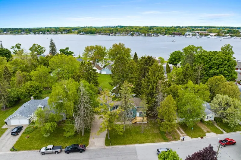 1007 Texas St, Sturgeon Bay, Wisconsin 54235, 3 Bedrooms Bedrooms, ,1 BathroomBathrooms,Inland-Residential,For Sale,Texas St,144017