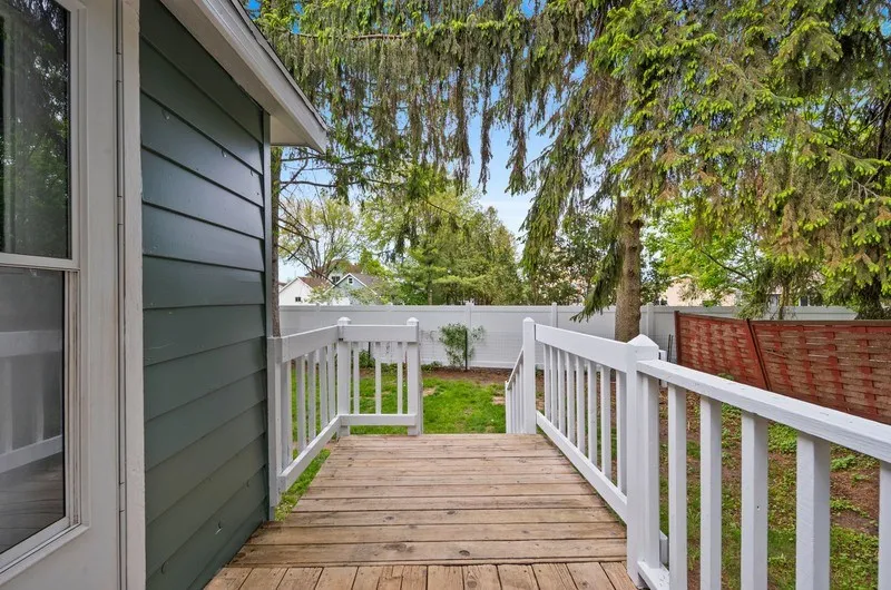 1007 Texas St, Sturgeon Bay, Wisconsin 54235, 3 Bedrooms Bedrooms, ,1 BathroomBathrooms,Inland-Residential,For Sale,Texas St,144017