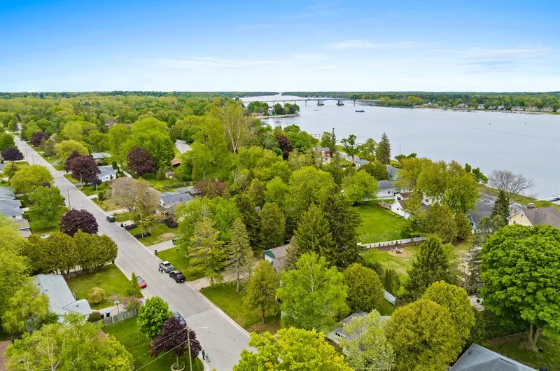 1007 Texas St, Sturgeon Bay, Wisconsin 54235, 3 Bedrooms Bedrooms, ,1 BathroomBathrooms,Inland-Residential,For Sale,Texas St,144017