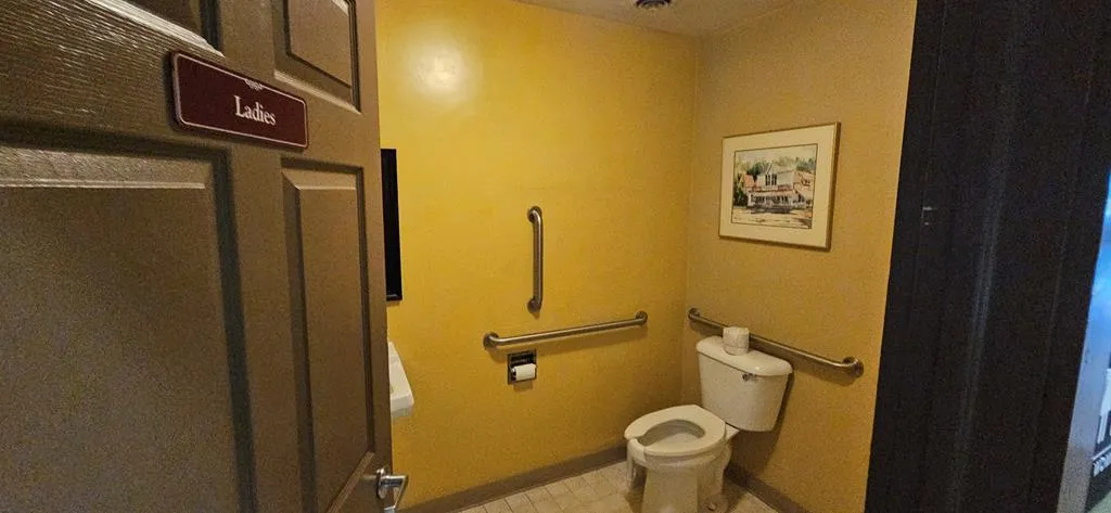 119 N 3rd Ave, Sturgeon Bay, Wisconsin 54235, ,3 BathroomsBathrooms,Commercial,For Sale,N 3rd Ave,144200