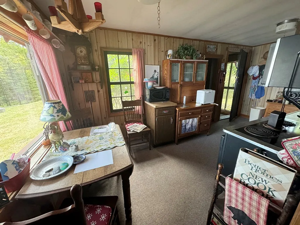 1304 Sunrise Rd, Washington Island Wi 54246, 2 Bedrooms Bedrooms, ,2 BathroomsBathrooms,Waterfront-Residential,For Sale,Sunrise Rd,143102