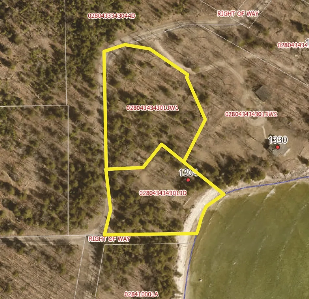 1304 Sunrise Rd, Washington Island Wi 54246, 2 Bedrooms Bedrooms, ,2 BathroomsBathrooms,Waterfront-Residential,For Sale,Sunrise Rd,143102
