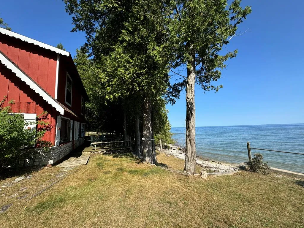 1304 Sunrise Rd, Washington Island Wi 54246, 2 Bedrooms Bedrooms, ,2 BathroomsBathrooms,Waterfront-Residential,For Sale,Sunrise Rd,143102