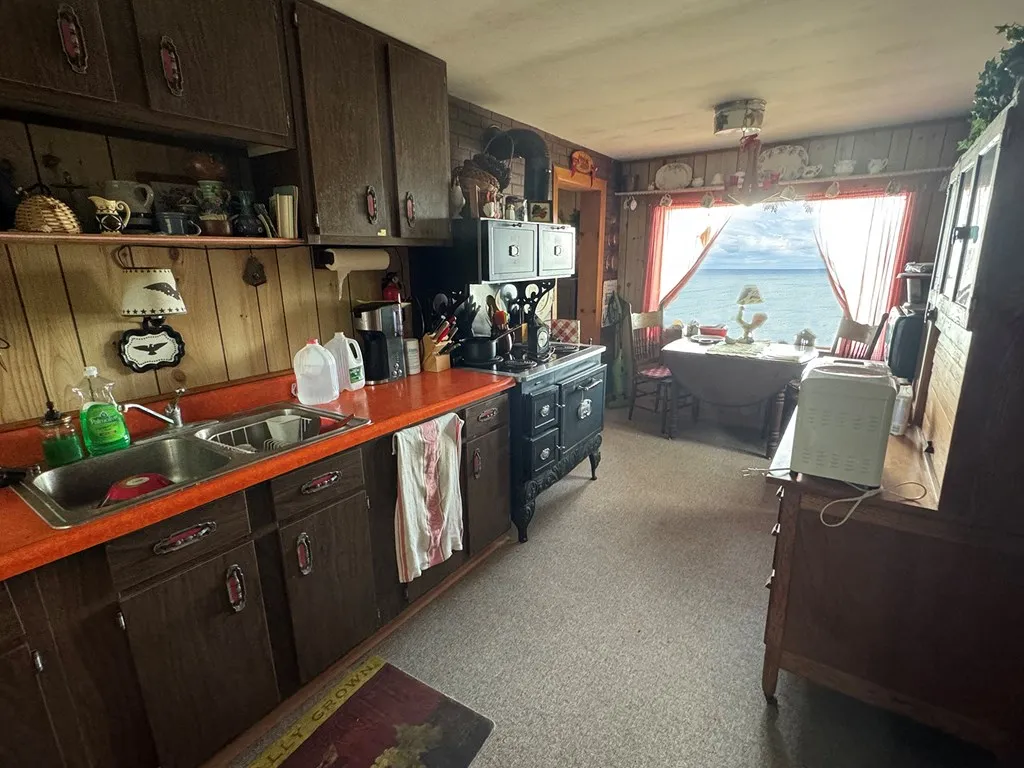 1304 Sunrise Rd, Washington Island Wi 54246, 2 Bedrooms Bedrooms, ,2 BathroomsBathrooms,Waterfront-Residential,For Sale,Sunrise Rd,143102