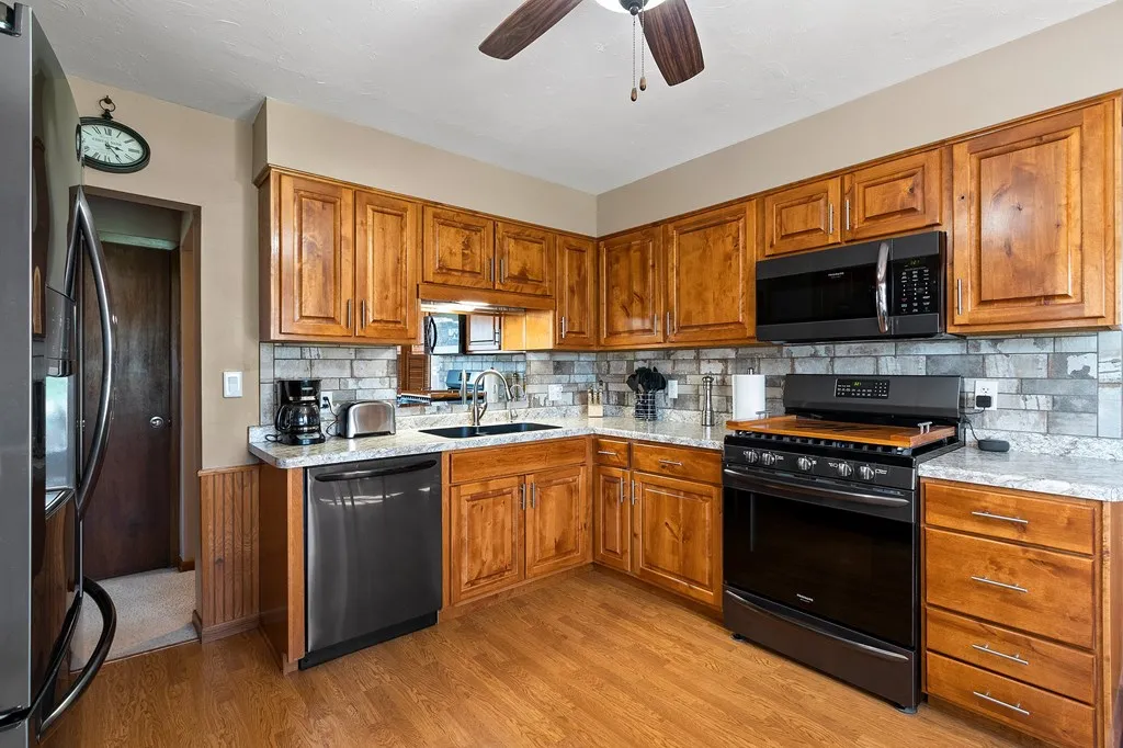 8640 County Rd C, Sturgeon Bay, Wisconsin 54235, 3 Bedrooms Bedrooms, ,3 BathroomsBathrooms,Inland-Residential,For Sale,County Rd C,144006