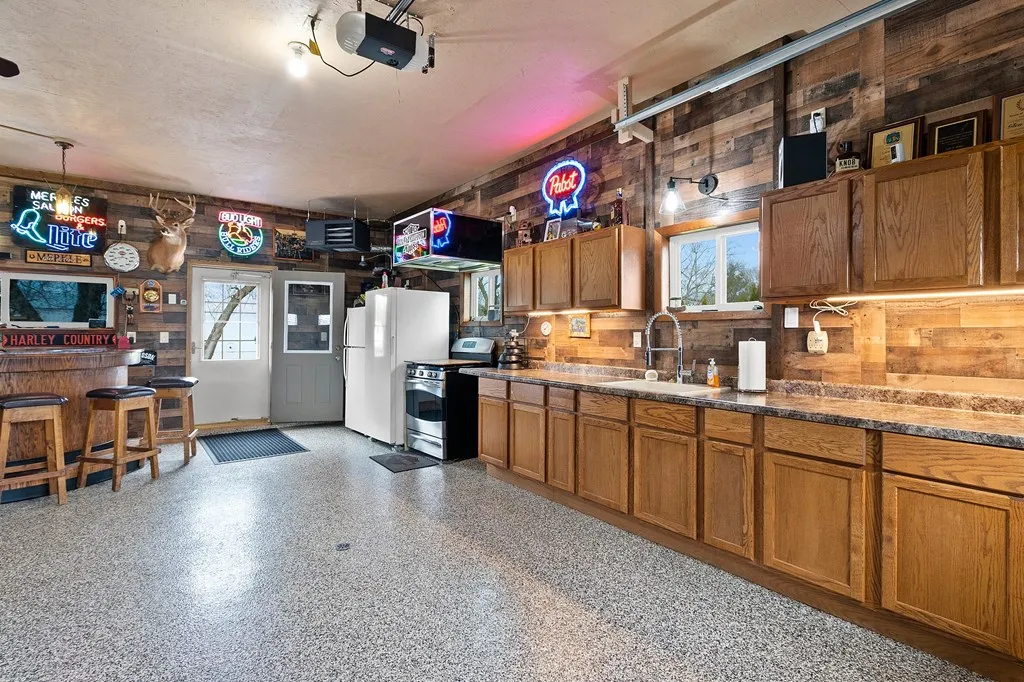 8640 County Rd C, Sturgeon Bay, Wisconsin 54235, 3 Bedrooms Bedrooms, ,3 BathroomsBathrooms,Inland-Residential,For Sale,County Rd C,144006