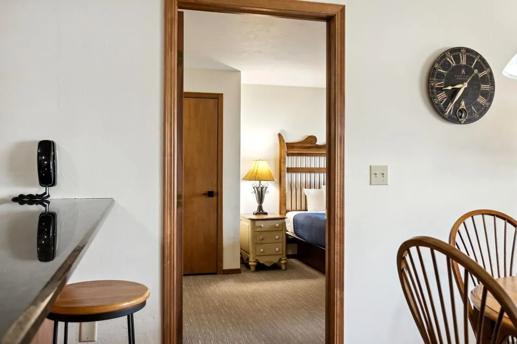 50 W Larch St # 104, Sturgeon Bay, Wisconsin 54235, 2 Bedrooms Bedrooms, ,2 BathroomsBathrooms,Condominium,For Sale,W Larch St,144048