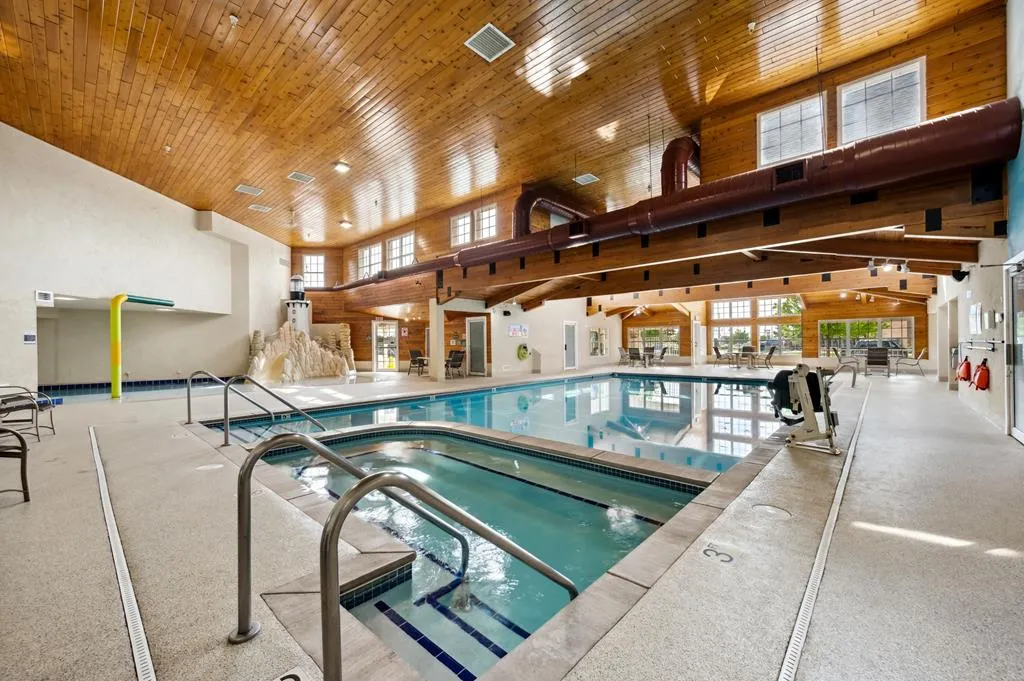 50 W Larch St # 104, Sturgeon Bay, Wisconsin 54235, 2 Bedrooms Bedrooms, ,2 BathroomsBathrooms,Condominium,For Sale,W Larch St,144048